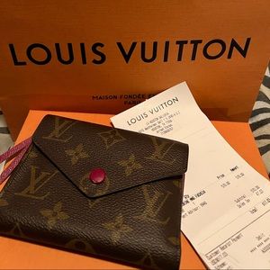 ** SOLD**  Authentic Louis Vuitton Victorine wallet